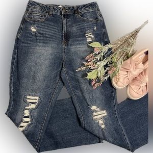 🔥Host Pick🔥 NWT Vanilla Star Super High Rise Rip & Repair Flare Jeans